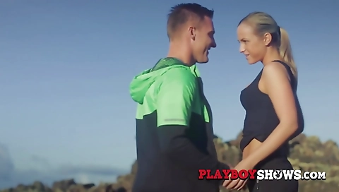 Maskew godn zooms a milf