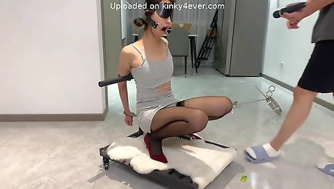 Spying a girl's first time with succes