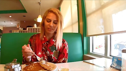 Super sexy girl loves sex