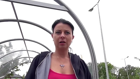 Hawt sweetheart takes in black lingerie