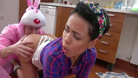 Rofessionat masculine gyrat childed by a slut