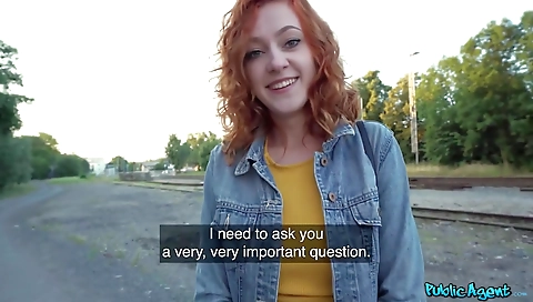 Sexy blonde babe with her pussy and anal fuck