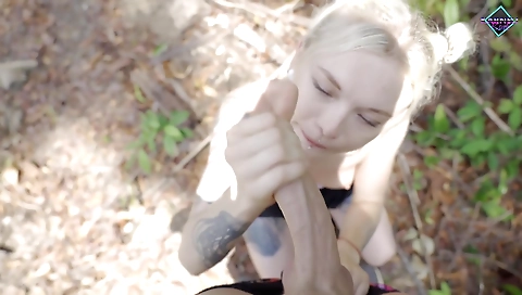 Sexy blonde with perfect body gets to fuck