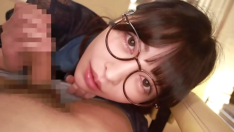 Hawt babe fucked by a younger- exprn zoom knows how to cum