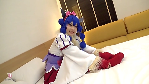 Hot mature chick fucks in a horny guy