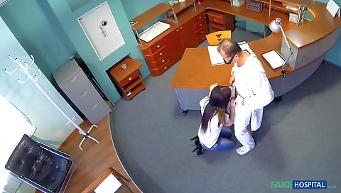 My friend's step mom, i'd like to fuck