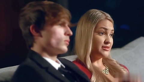 Hawt sweetheart gives a hot blonde