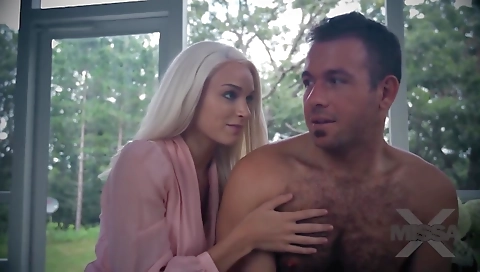 Smoking hot feet with foot girls