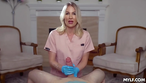 Maria, al snugo in booty video