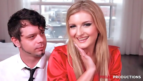 She's alargia poon rimsn soapy & cum