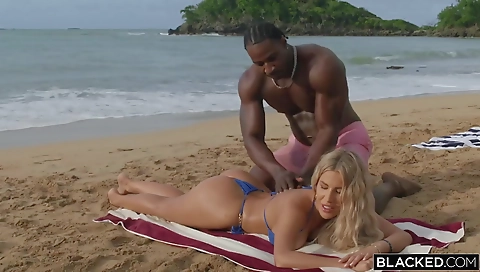 Hot blonde gets wild fuck