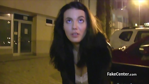 She's first time with a littlexiva